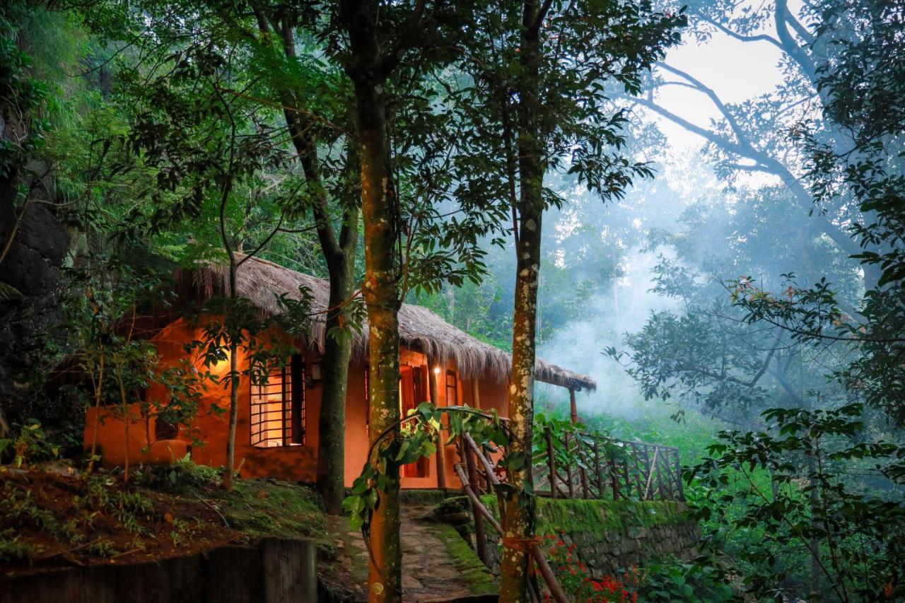 Golden Fern Resort Kanthalloor Exterior photo